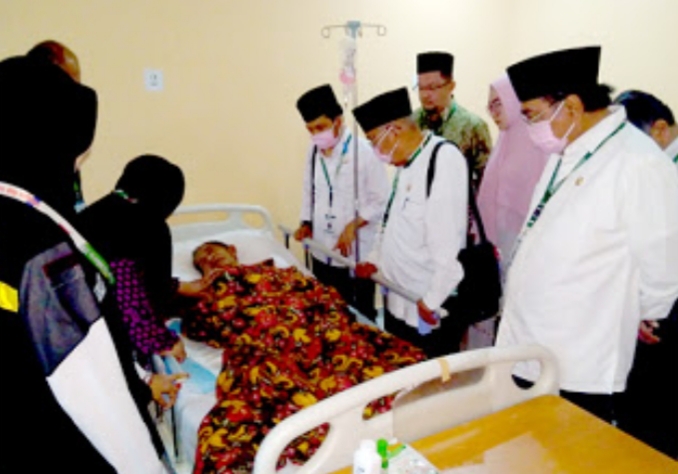 Anggota DPD RI Leonardy Harmainy Puji Kinerja Tim Pemandu Haji Daerah (TPHD) Embarkasi Padang