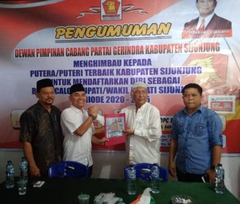 Serius Maju, Ashelfine Daftar Jadi Calon Bupati ke PAN, Gerindra dan PPP Sijunjung