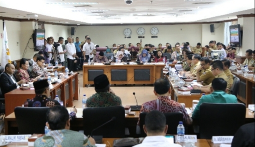 Raker dengan Mendagri, DPD RI Desak Pemerintah Segera Keluarkan Kebijakan Penataan Daerah