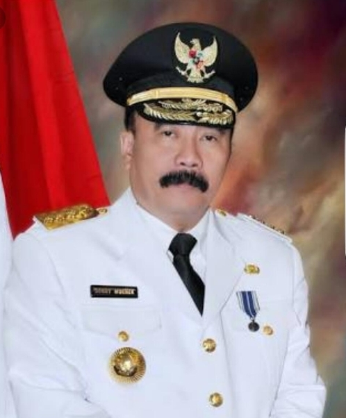 Kembalikan Reydonnyzar Moenek Jadi Gubernur Sumbar Lagi