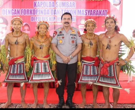 Kapolda Sumbar Irjen Fakhrizal Kunjungi Bumi Sikerei, Ingin Mentawai Maju Secara Ekonomi