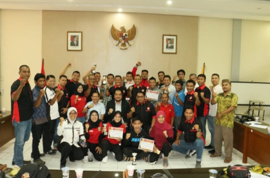Lemkari Sumbar Beri Award Bagi Atlet dan Pengcab Berprestasi