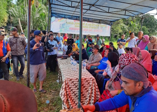 Masyarakat Kambang Antusias Sambut Irjen Fakhrizal