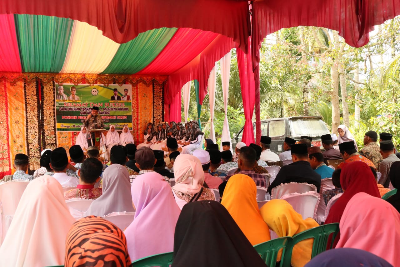 Leonardy Harapkan Lulusan Bustanul Yaqin Bisa Lanjutkan Sekolah ke Timur Tengah