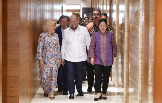 Ketua DPD RI Lanyalla Minta OJK Buka Hotline Pengaduan