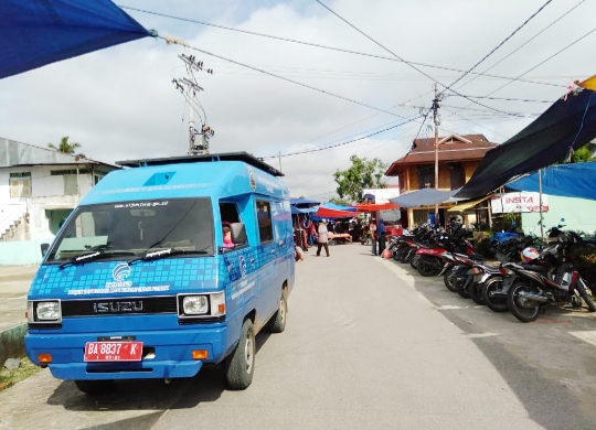 Informasikan PSBB Covid-19, Kominfo Sijunjung Gunakan Mobil Pustika