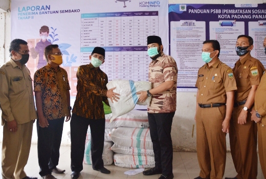 Peduli Kampung, Perantau Padang Panjang Sumbang 14 Ribu Masker