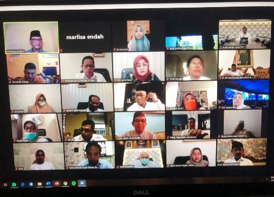 Komite III DPD RI Gandeng Kemensos Salurkan Bansos Penanganan Dampak Covid-19