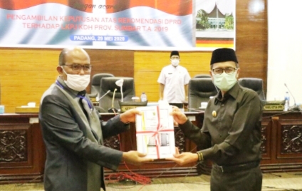 Terkait LKPJ Tahun 2019, Gubernur Sumbar Terima Rekomendasi DPRD