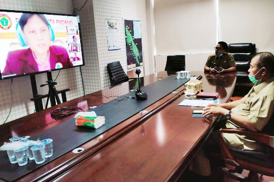 Sebut Pahlawan, Wagub Nasrul Abit Apresiasi Perawat dalam Penanganan Covid-19