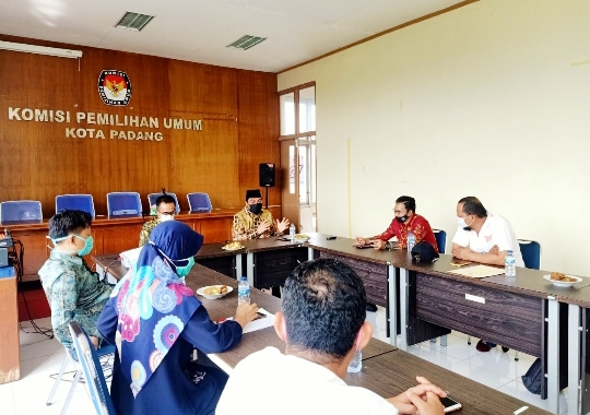 Meski Pandemi, Warga Padang Semangat Ikut Coklit Serentak