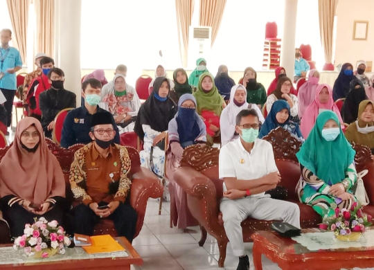 Reses, Anggota DPR RI Nevi Zuairina Beri Pembekalan Pelaku UMKM Sumbar