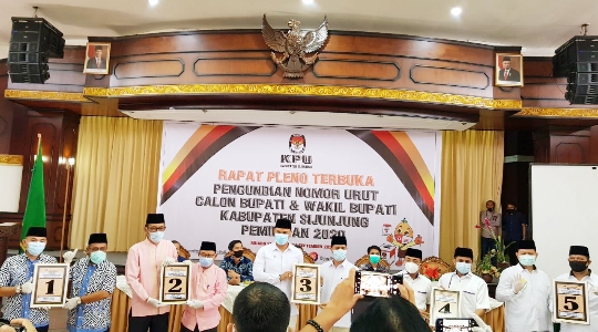 KPU Sijunjung Tetapkan Nomor Urut 5 Paslon Bupati/Wakil Bupati