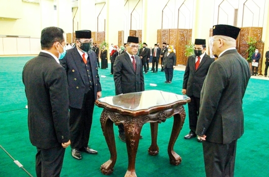 Ketua DPD RI Lantik Analis Kebijakan Ahli Utama Setjen DPD RI