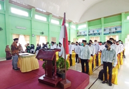 Pengawas TPS di Kecamatan Sijunjung Resmi Dilantik dan Diambil Sumpah