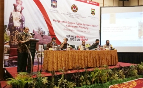 Bupati Sijunjung Yuswir: Revolusi Mental Penting untuk Bangun Jiwa Bangsa