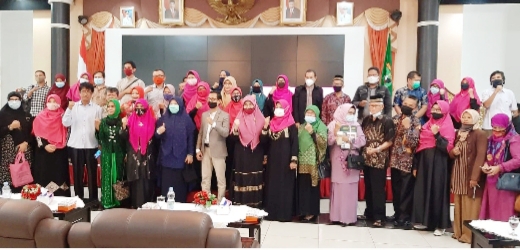 Maknai Hari Ibu, Nevi Zuairina Ajak Kaum Perempuan Berkontribusi untuk Bangsa