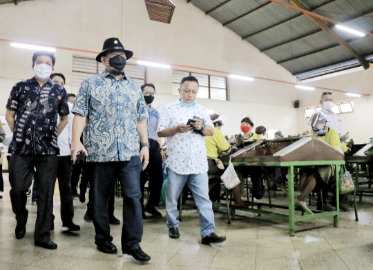 Ketua DPD RI LaNyalla Apresiasi Inovasi Peluang Usaha Oleh-oleh Khas Bandung