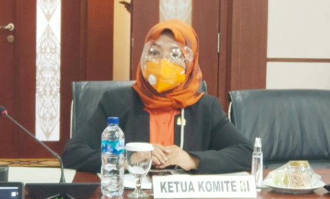 Anggota DPD RI Sylviana: Budidaya Ikan Harus Digenjot Produksinya
