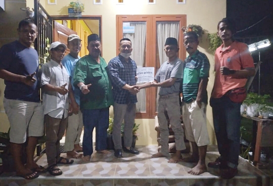 Manufer Bantu Pengecoran Lapangan Bulu Tangkis Komplek ABI Kayu Kalek