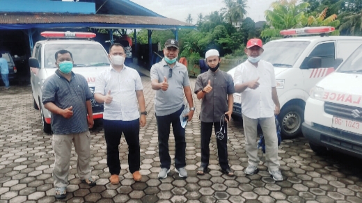 Nevi Zuairina Salurkan Ambulans untuk 4 Yayasan di Sumbar