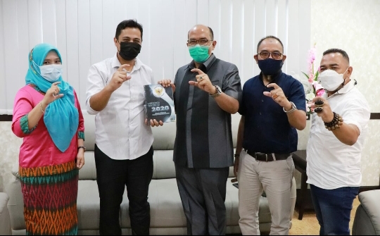 KI Sampaikan Laporan Kinerja Tahun 2020 ke DPRD Sumbar