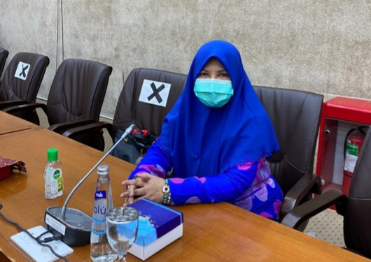 Nevi Zuairina Minta Negara Jangan Jadikan Vaksin sebagai Ajang Bisnis