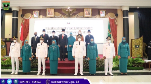 Gubernur Sumbar Mahyeldi Lantik Pasangan Bupati Solok dan Solok Selatan