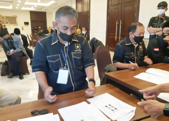 Partai Ummat Dinotariskan, Taslim Satu dari 99 Pendirinya