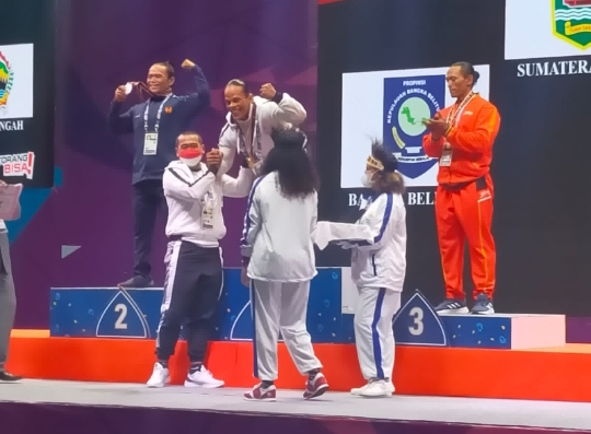 Binaragawan Iwan Samurai Sumbang Medali Emas Ketiga Sumbar