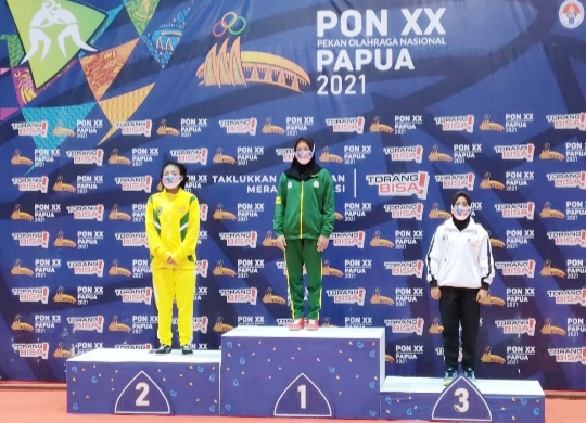 Elvi Siska Atlet Sumbar Pertama Raih Medali di PON Papua Klaster Merauke