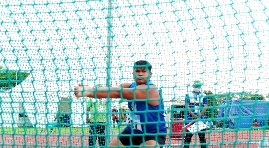 Pecahkan Rekor PON, Rafika Putra Sumbang Medali Emas Kelima Sumbar