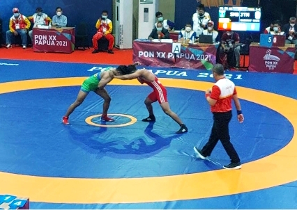 Atlet Gulat Sumbar Gilang Ilhaza Fernandes Petik Medali Perak