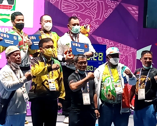 Akui Keperkasaan Lawan, Atlet Angkat Berat Sumbar Raih Perunggu