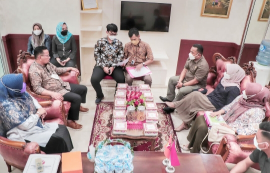 Dari Visitasi KI Sumbar, Bawaslu Kaya Inovasi untuk Awasi Pemilu