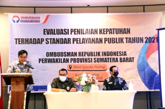 Ombudsman Sumbar Evaluasi Hasil Penilaian Kepatuhan Terhadap Standar Pelayanan Publik
