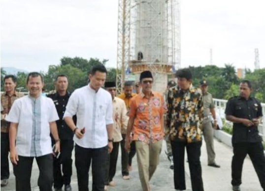 Tekad Kuat Irwan Prayitno Berhasil Tuntaskan Pembangunan Masjid Raya Sumbar