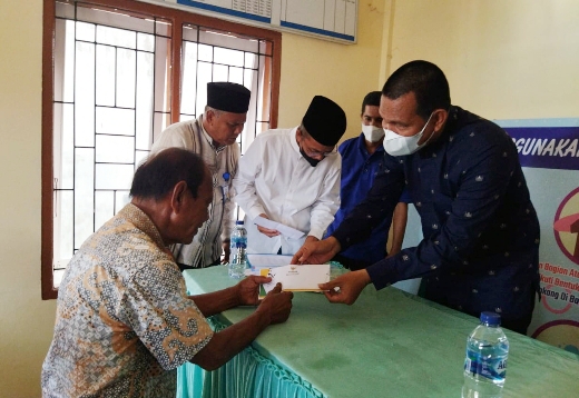 Respons Cepat, Genius Umar Bersama Baznas Bantu Korban Angin Puting Beliung