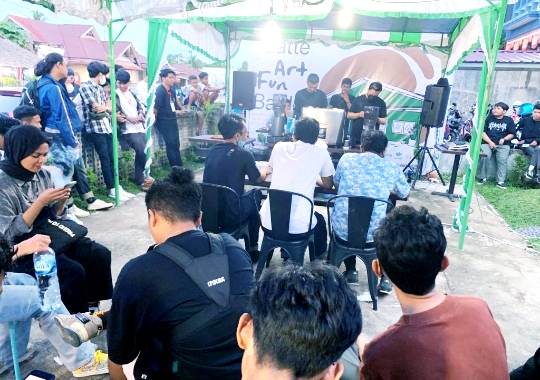 36 Barista Ikuti Lomba “Kopident Latte Art Fun Battle” di Pariaman