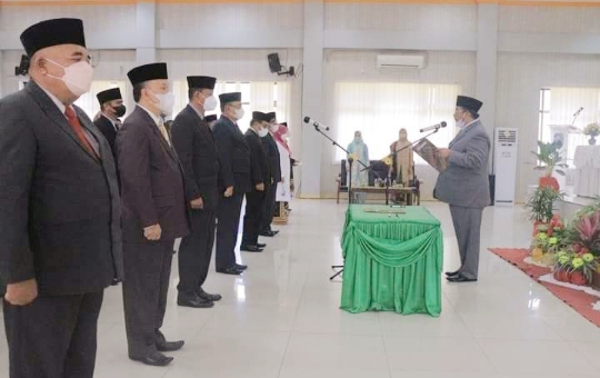Bupati Pasaman Benny Utama Lantik 17 Pejabat Baru