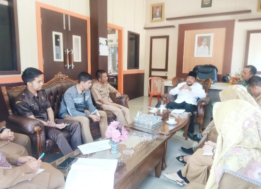Macet Menahun di Padang Lua, Anggota DPD RI Leonardy Tampung Solusi dari Walinagari