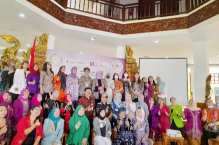 Nevi Zuairina: Penting Adanya Perempuan di Parlemen