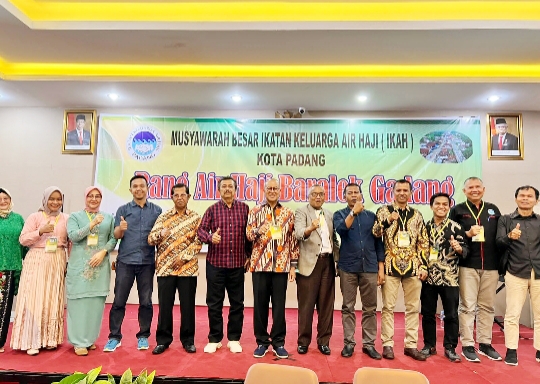 S Budi Syukur Kembali Pimpin IKAH Padang untuk Periode 2022-2027