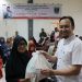 Bahagiakan Masyarakat, PKS Sumbar Bagi-bagi Paket Lebaran