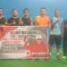 Nevi Zuairina Bantu Hadiah untuk Juara Turnamen Bulutangkis di Pasaman