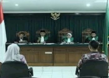 Puisi Patria Subuh: Ruang Sidang Pengadilan Agama