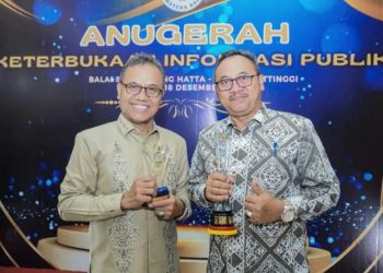Pamtigo Raih Dua Penghargaan di Anugerah KIP 2024, Peringkat I Kategori BUMD dan AMP untuk Dirut Khairul Ikhwan