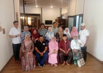 Alumni SD Pertiwi II Padang Angkatan 80-90an Gelar Silaturahmi Bersama Mantan Guru