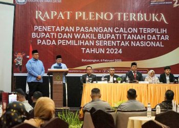 KPU Tanah Datar Tetapkan Eka Putra-Ahmad Fadly Jadi Bupati dan Wakil Bupati Terpilih Periode 2025–2030