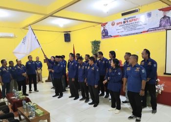 Ketua Sumbar Marlis Lantik Pengurus DPD BPI KPNPA RI Kabupaten Kepulauan Mentawai
